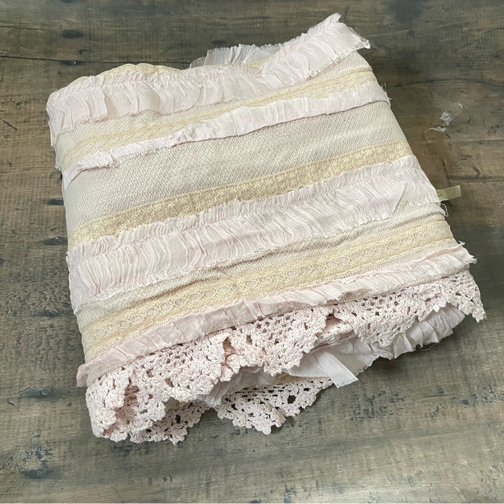 Free People Seraphina Blanket for children Pink/ Rose lace tulle NWT Rare